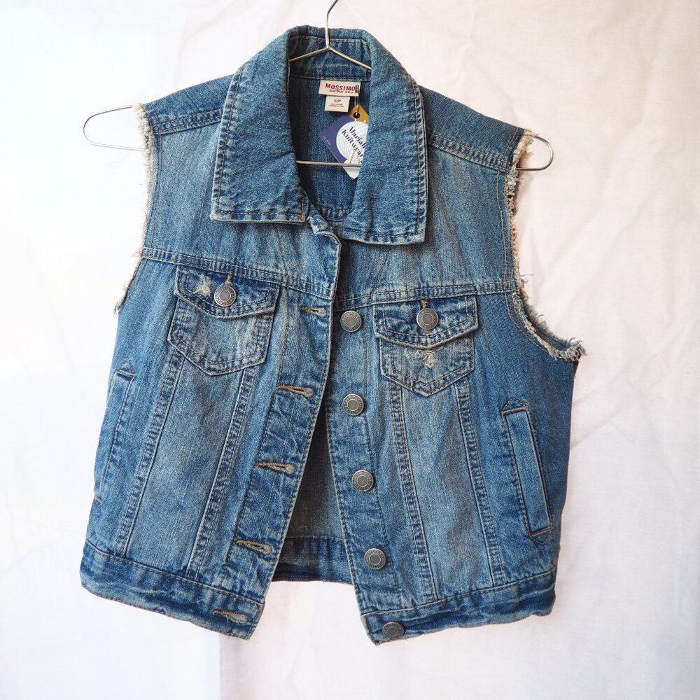 Mossimo Sleeveless Button-Up Denim/Jean Jacket/Vest